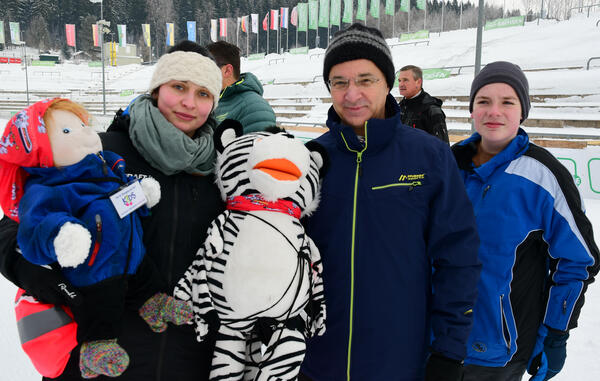 Bild vergrößern: Eröffnung der Winterspiele durch Landrat Rolf Keil
