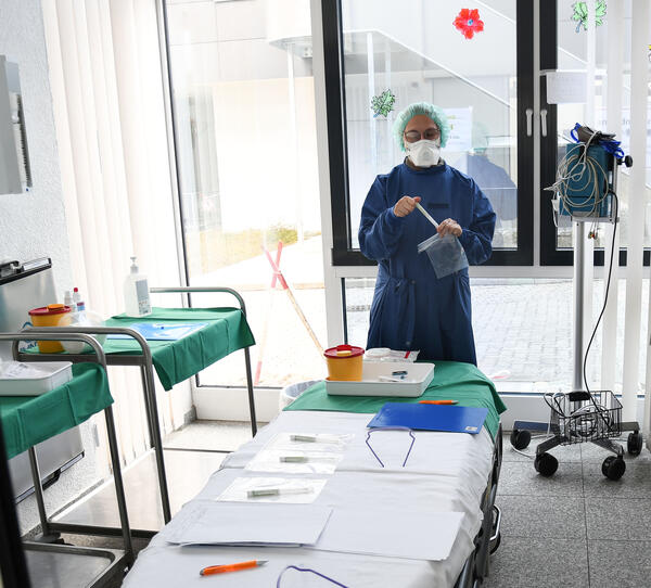 Bild vergrößern: Die Corona-Portalpraxis im Klinikum Obergöltzsch Rodewisch ist gut auf die Behandlung von Patienten vorbereitet.