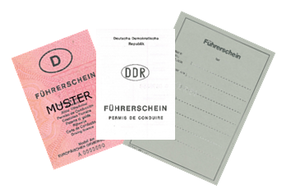 Bild vergrößern: ein DDR-Führerschein, ein Bundesdeutscher -Führerschein sowie ein BRD-Führerschien