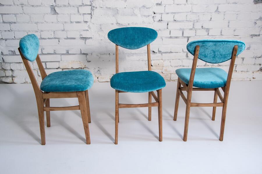 Bild vergrößern: Das Bild zeigt drei zu verkaufende Stühle