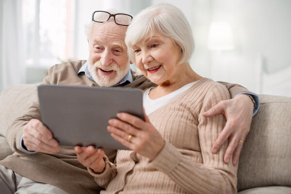 Bild vergrößern: Bildungstag für Senioren - Handy, Tablet und Co