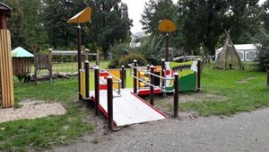 Bild vergr&ouml;&szlig;ern: Eine bereits umgesetzte Ma&szlig;nahme: ein Integrationsspielger&auml;t im Park in Ellefeld.