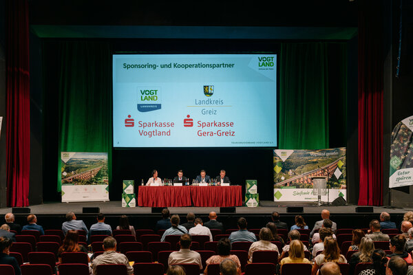 Bild vergr&ouml;&szlig;ern: Mitgliederversammlung Tourismusverband Vogtland